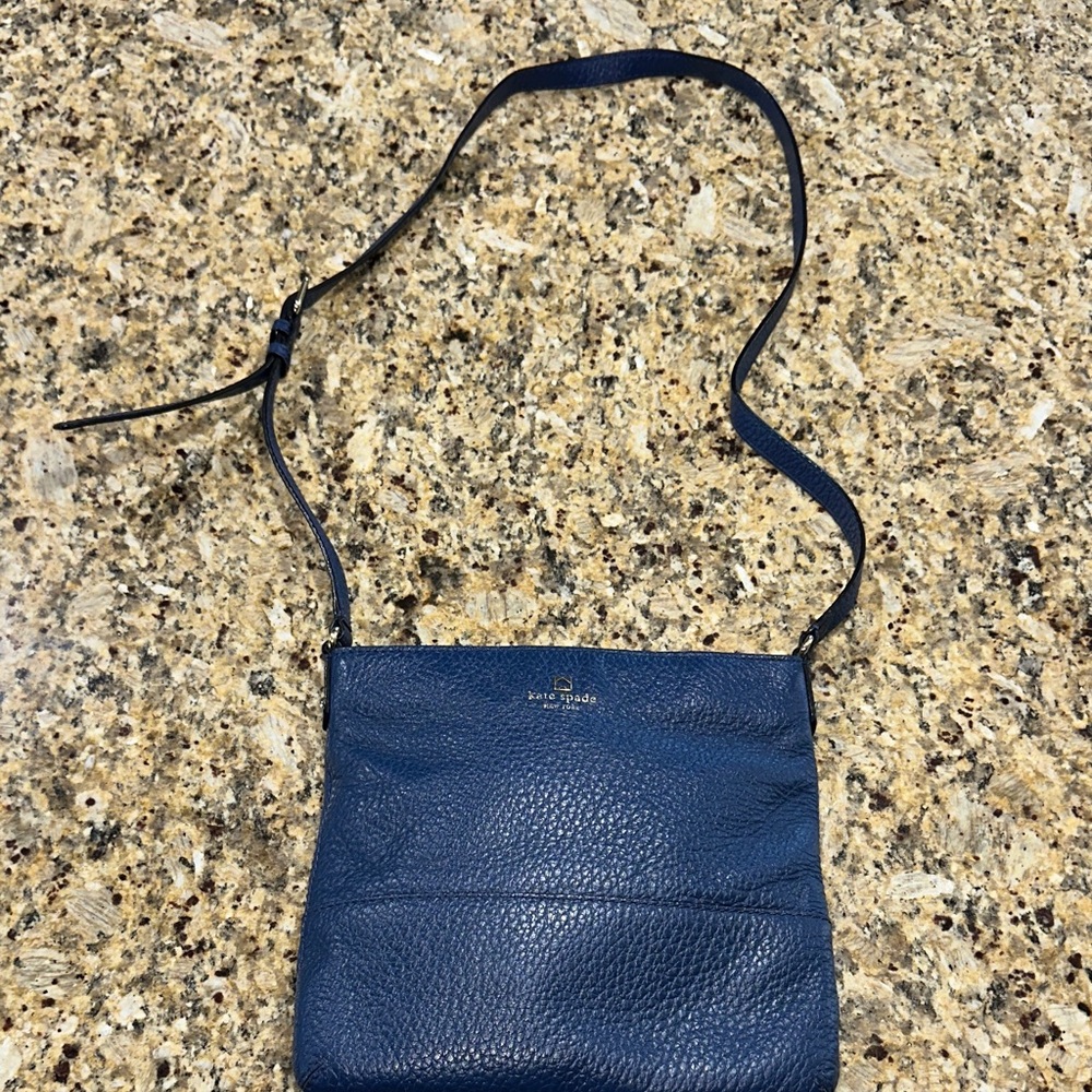 Kate Spade ♠️ navy blue pebbled leather crossbody bag, adjustable leather strap